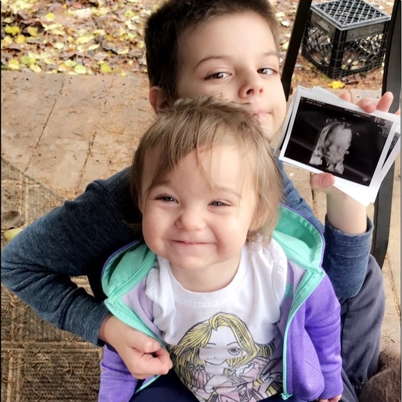 The Girl Behind The Closet 🌻🌵☀️ - Picture 8 of 8